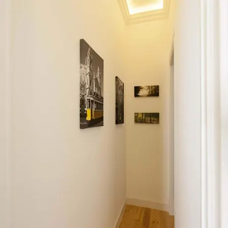 2 Bedroom Located Heart Of Lisboa