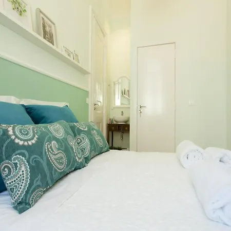 2 Bedroom Located Heart Of Διαμέρισμα *