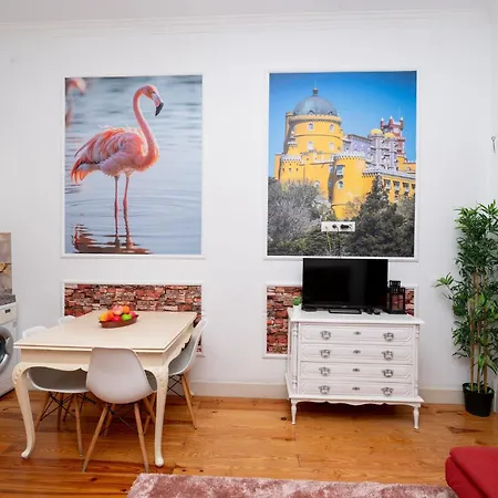 2 Bedroom Located Heart Of Appartement Lisboa
