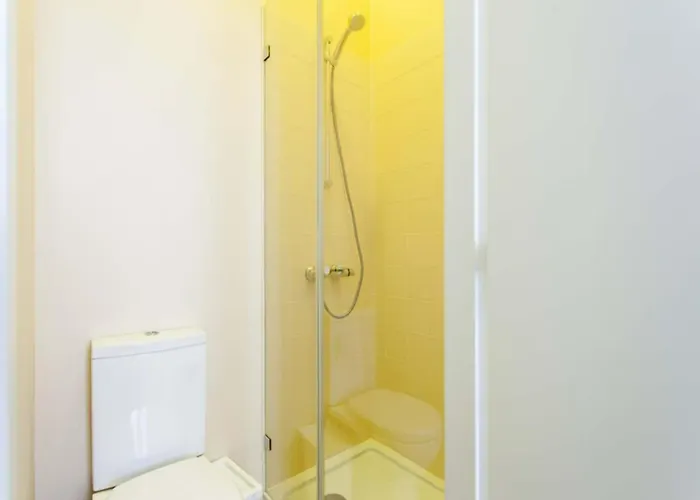 2 Bedroom Located Heart Of Διαμέρισμα