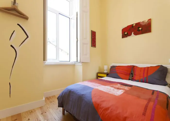 2 Bedroom Located Heart Of Διαμέρισμα