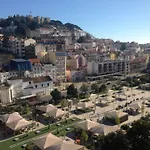 2 Bedroom Located Heart Of *